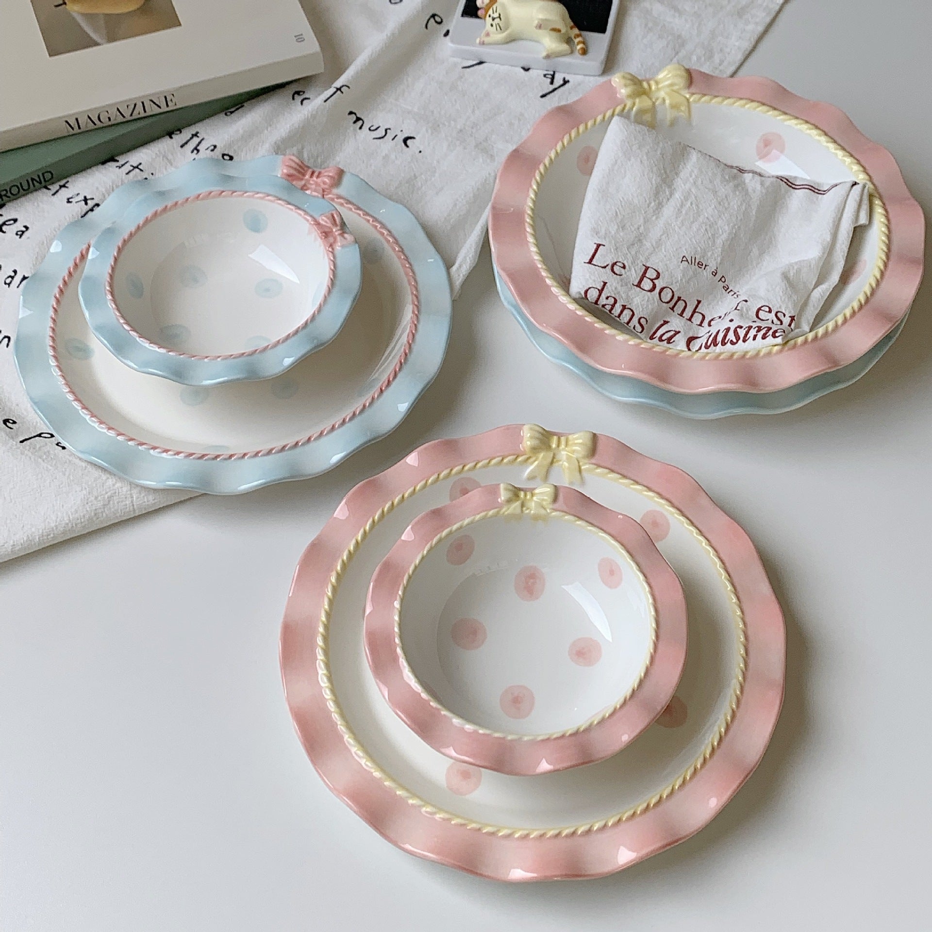 Service d'assiettes & bol - Petit noeud (3 pièces)